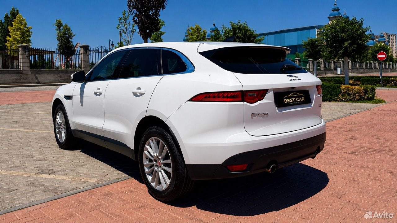 Jaguar F-Pace